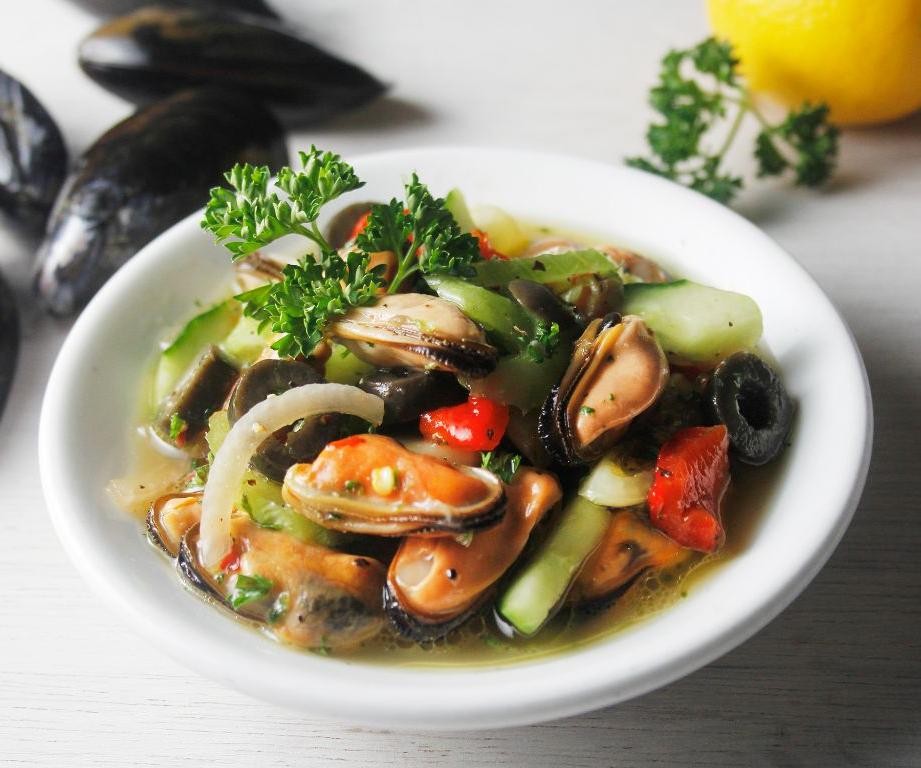 Mediterranean Mussel Salad