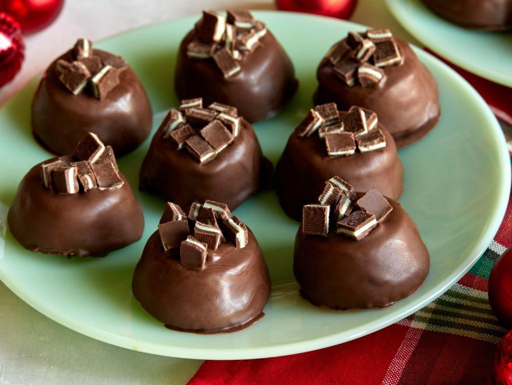 Mint Chocolate Chip Mini Brownie Bites