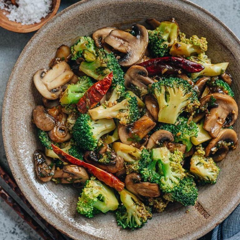 Mushroom and Broccoli Stir Fry