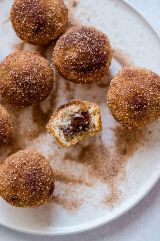 Nutella Stuffed Cinnamon Sugar Muffins