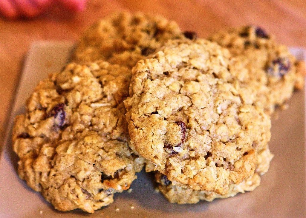 Oatmeal Raisin Cookies with Maple Syrup