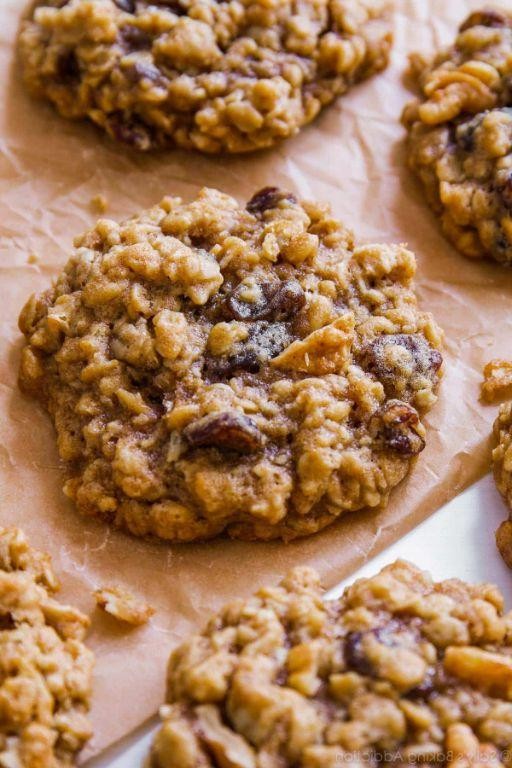 Oatmeal Raisin Cookies with Vanilla