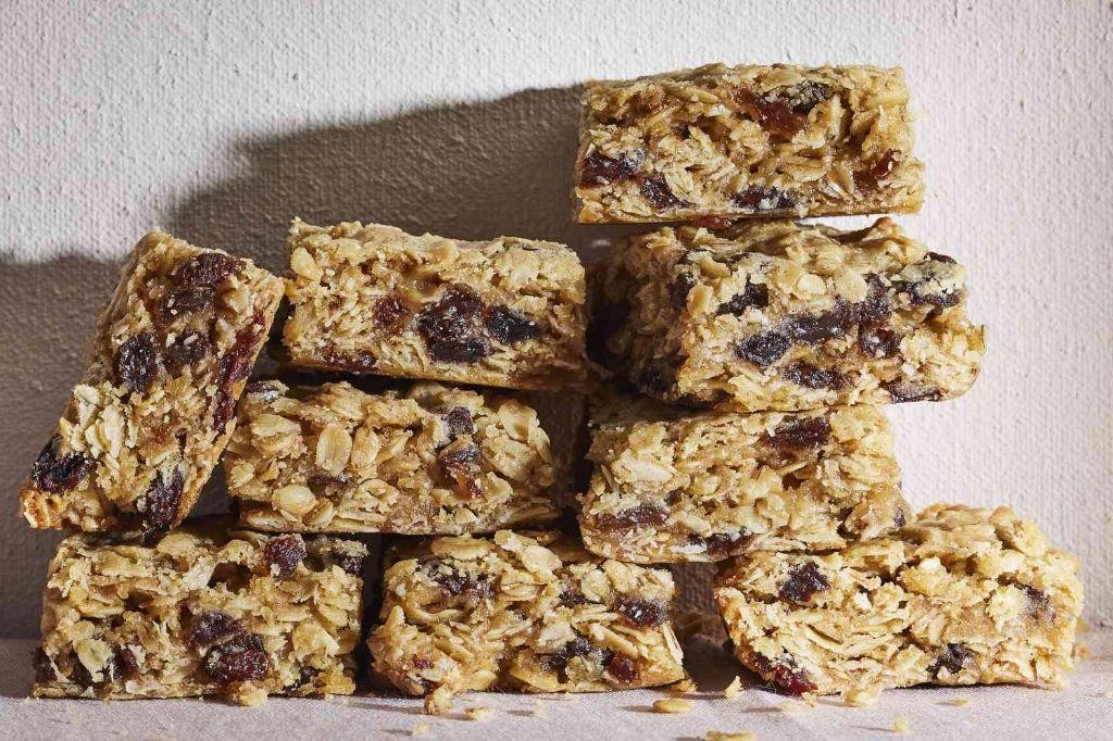 Oatmeal Raisin Monkey Bars