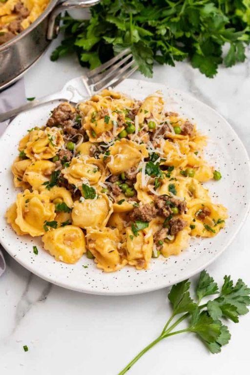 One-Pot Tortellini with Ground Beef and Spinach