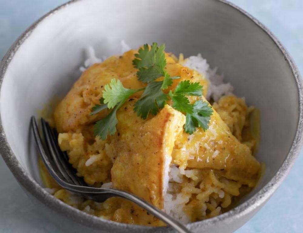 Orange Roughy with Coconut Curry Sauce