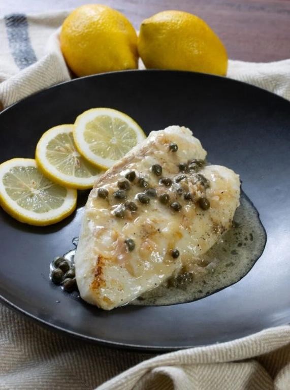 Orange Roughy with White Wine and Capers