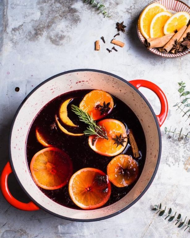 Orange and Clove Mulled Wine