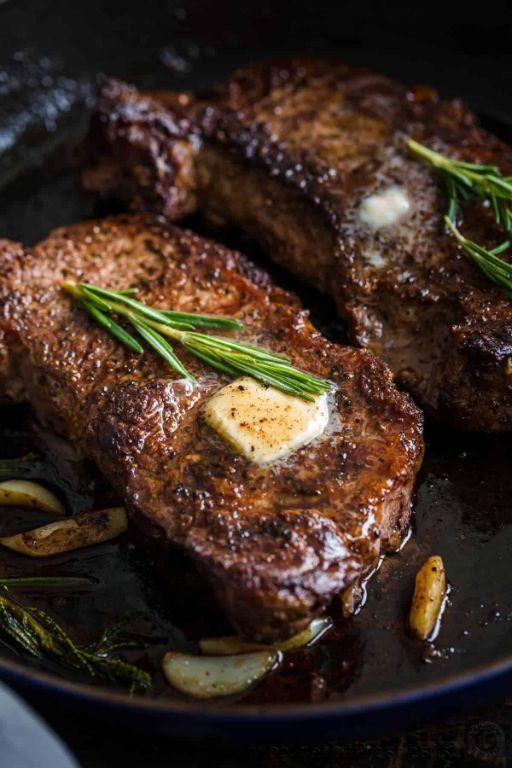Pan-Seared Sirloin Steak with Rosemary