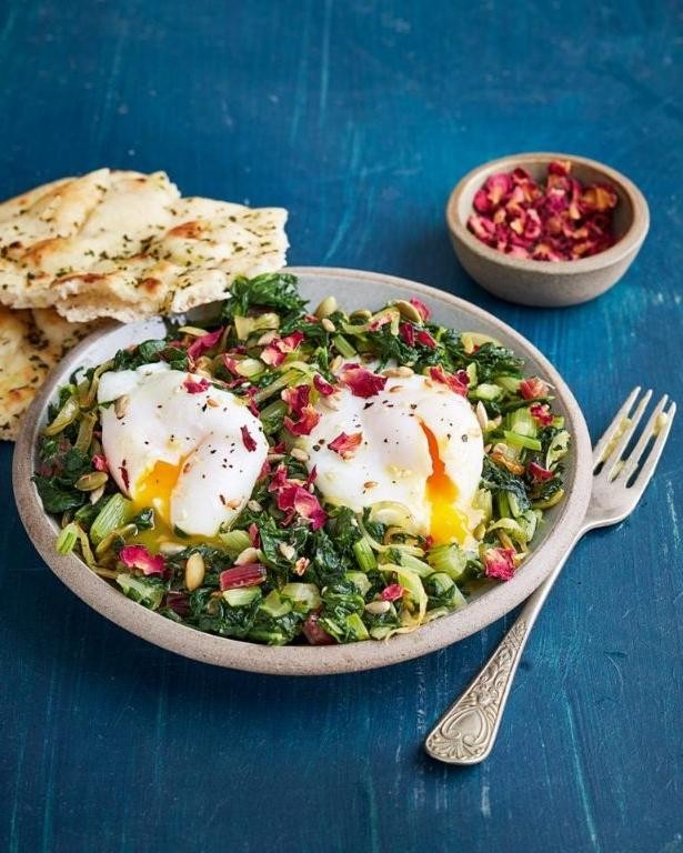 Pazılı Yumurta (Eggs with Swiss Chard)