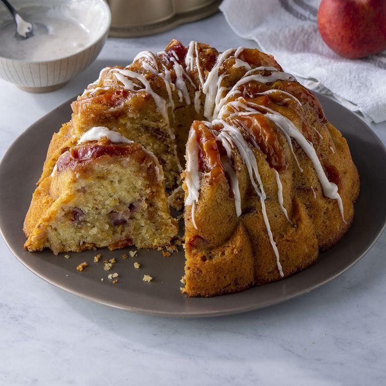 Peach Cobbler Bundt Cake with Vanilla Bean Filling