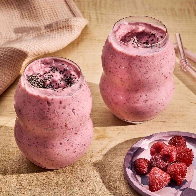 Peach Raspberry Chia Smoothie