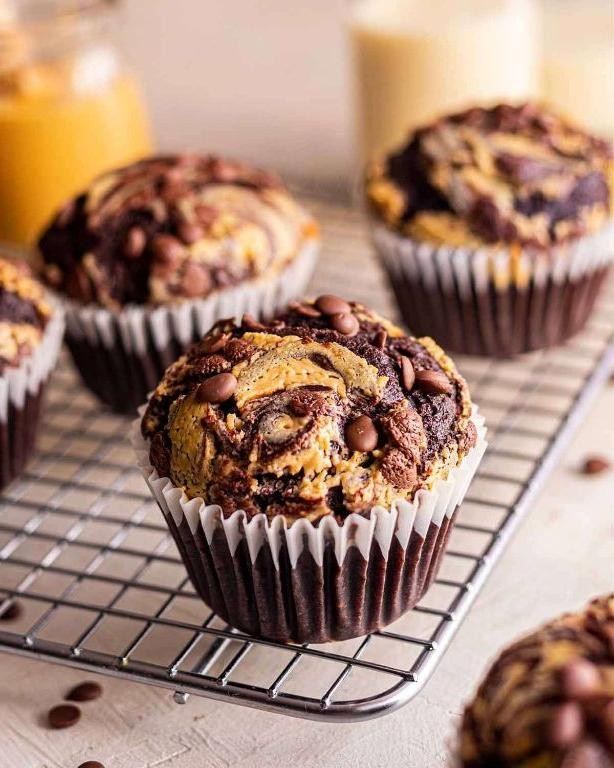 Peanut Butter Chocolate Muffins