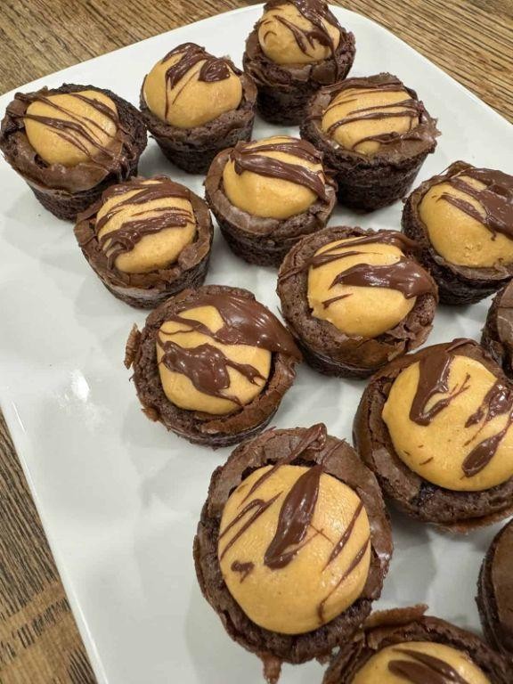 Peanut Butter Swirl Mini Brownie Bites