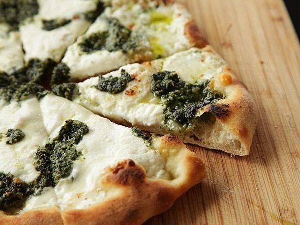 Pesto and Mozzarella White Pizza