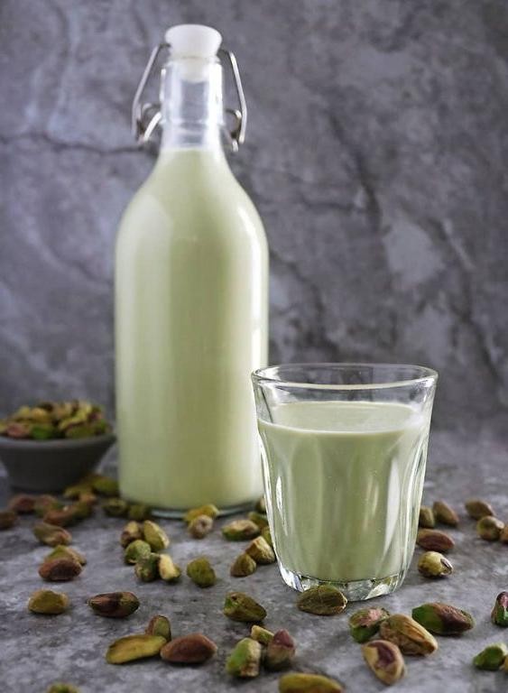 Pistachio Milk