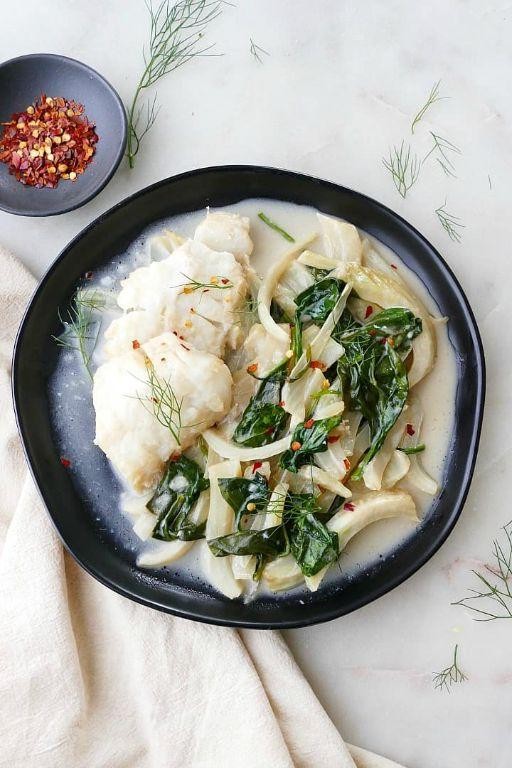 Poached Cod with Spinach and Cream Sauce