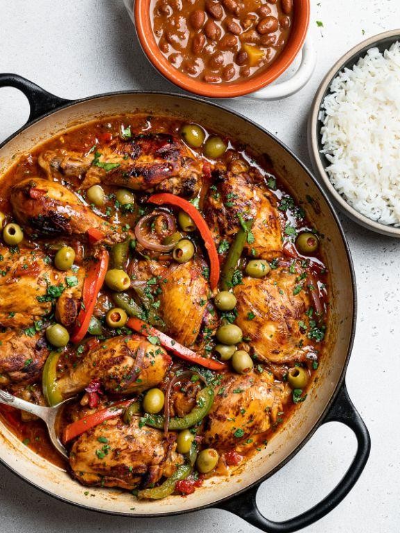 Pollo Guisado (Dominican Braised Chicken)