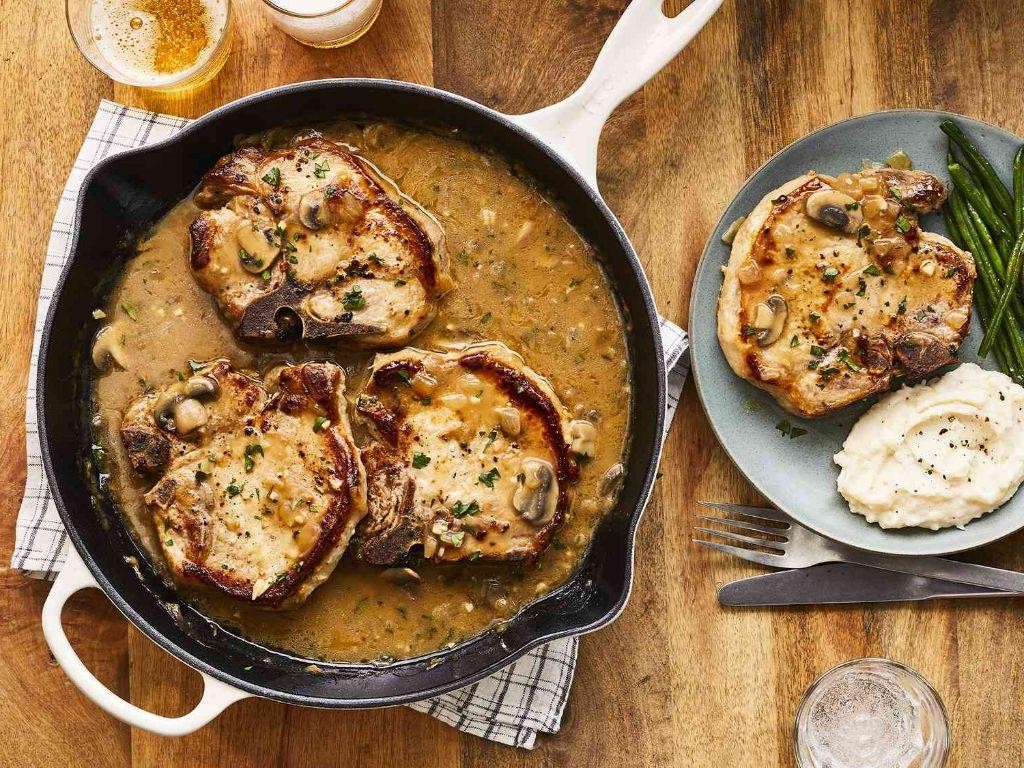 Pork Chop Brown Gravy