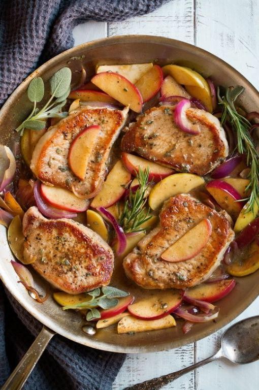 Pork Chops with Apples and Onions