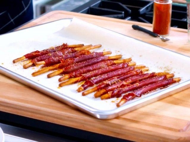 Prosciutto-Wrapped Breadsticks