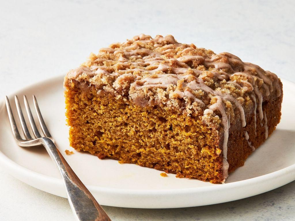 Pumpkin Spice Crumb Cake
