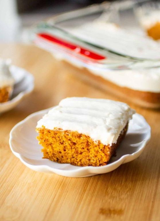 Pumpkin Spice Sheet Cake