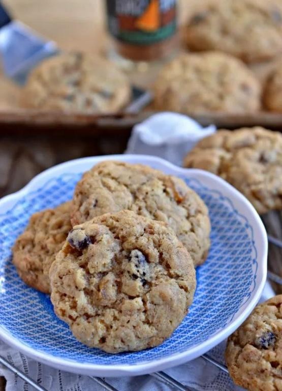 Quaker Oats Oatmeal Raisin Cookies with Pumpkin Spice