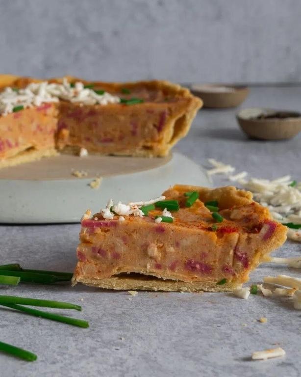 Quiche Lorraine with Vegetarian Bacon