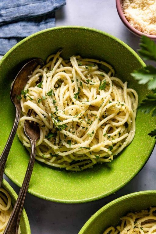 Quick Garlic Butter Pasta