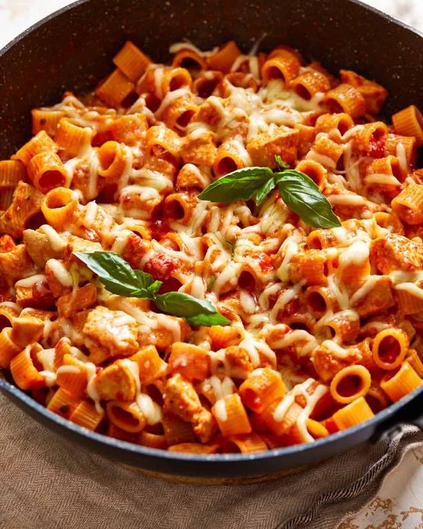 Quick and Easy Chicken Parmesan Pasta Skillet