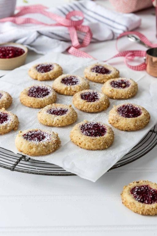 Raspberry Almond Thumbprint Cookie Tarts