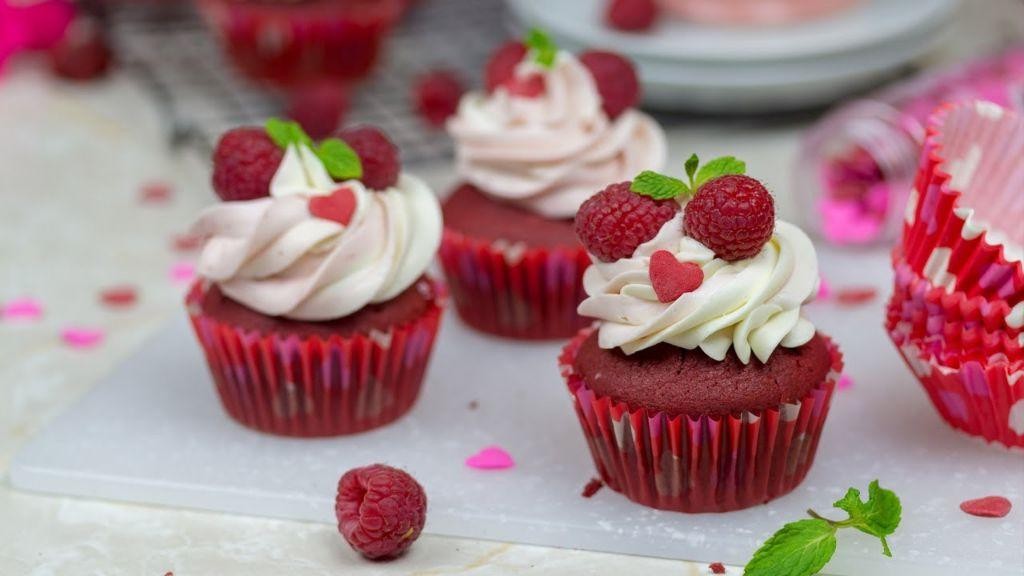 Red Velvet Cupcakes with Raspberry Filling