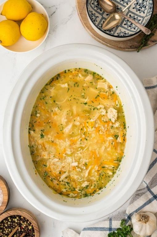 Refreshing Crockpot Chicken Lemon Soup