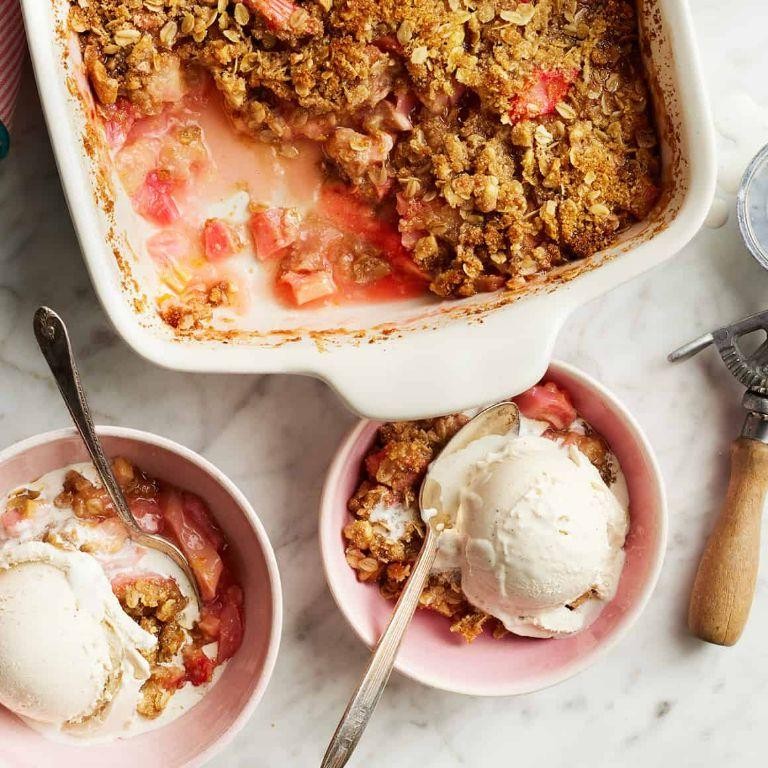 Rhubarb Crisp