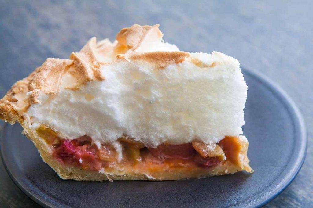 Rhubarb Meringue Pie