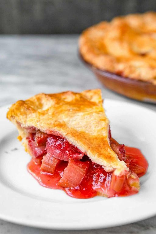Rhubarb Strawberry Pie