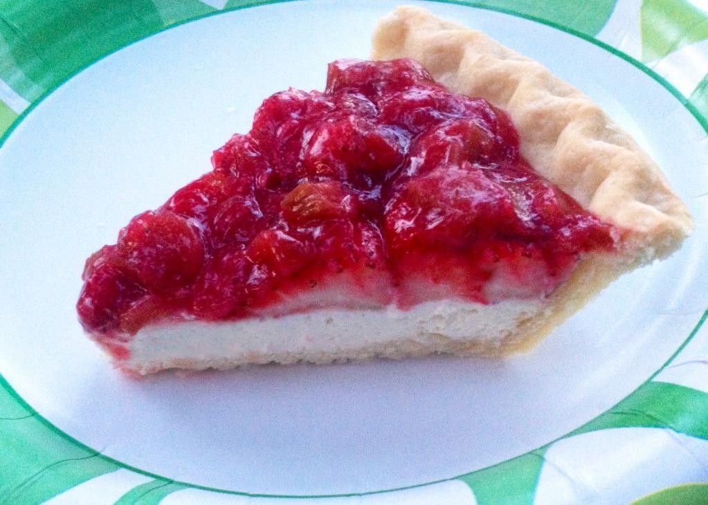 Rhubarb and Cream Cheese Pie