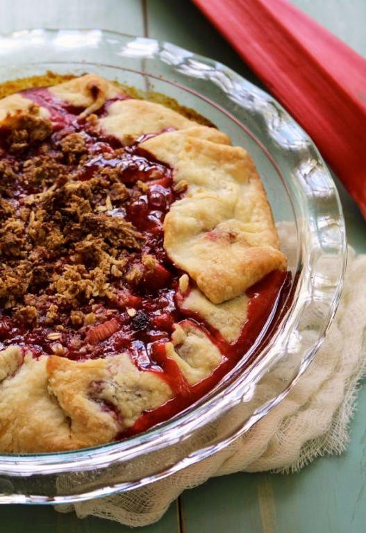 Rhubarb and Raspberry Pie