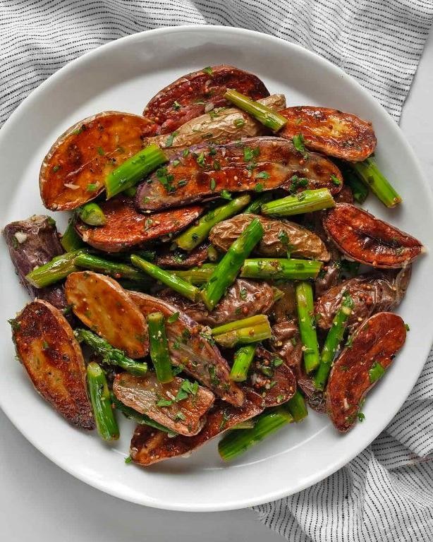 Roasted Potato and Asparagus Salad
