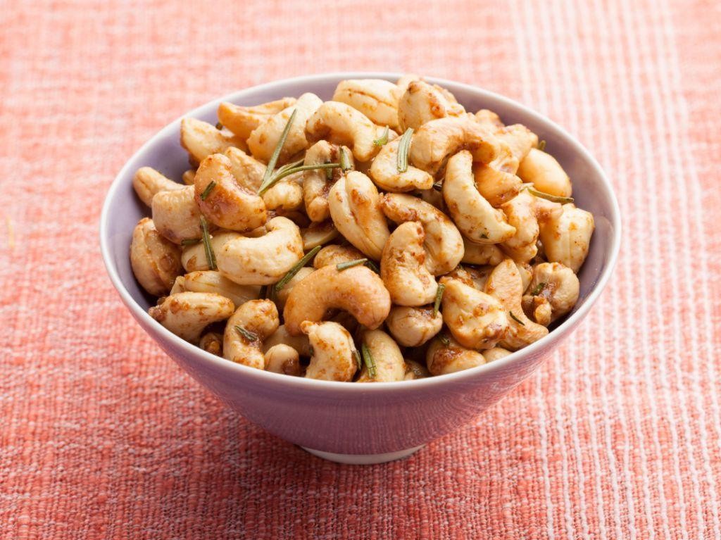 Rosemary Roasted Cashews