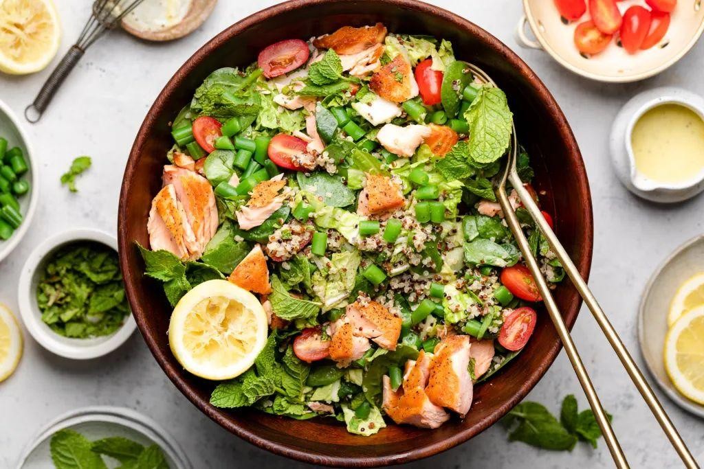 Salmon and Quinoa Salad with Lemon Vinaigrette