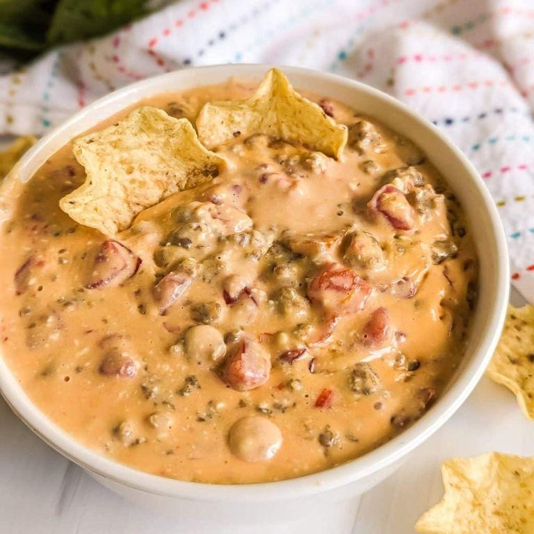 Sausage Chili Queso Dip