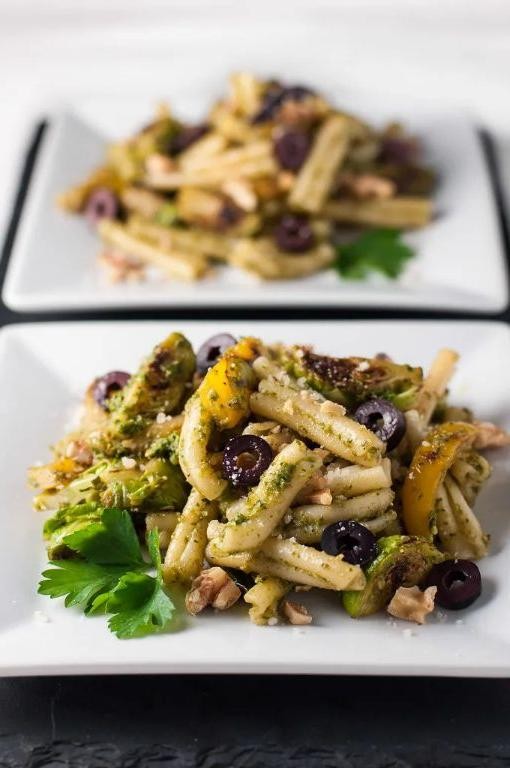 Savory Chocolate and Walnut Pesto Pasta
