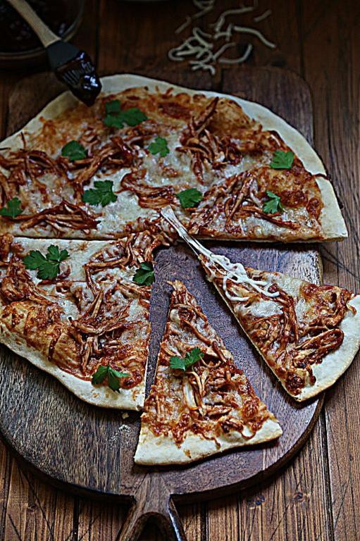 Shredded Turkey Pizza with Caramelized Onions