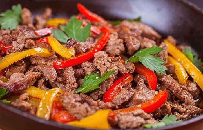 Sirloin Cube and Pepper Fajitas