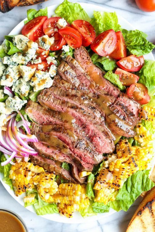 Sirloin Steak Salad with Goat Cheese and Balsamic Vinaigrette