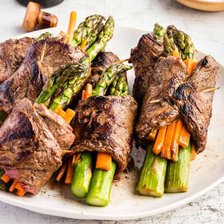 Sirloin Steak and Asparagus Roll-Ups