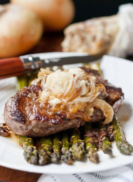 Sirloin Steak with Blue Cheese and Caramelized Onions