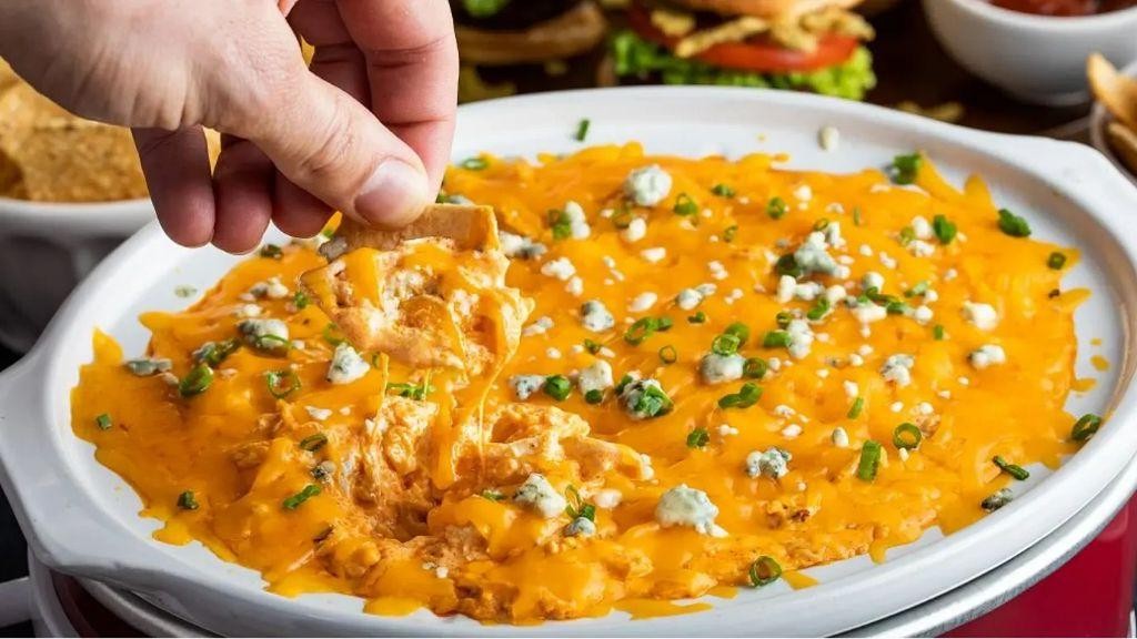 Slow Cooker Buffalo Chicken Dip
