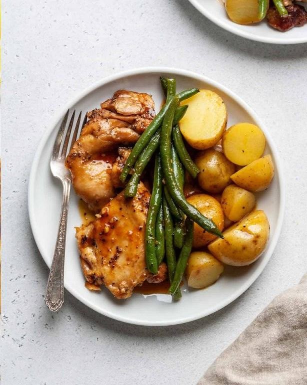 Slow Cooker Chicken Legs with Green Beans